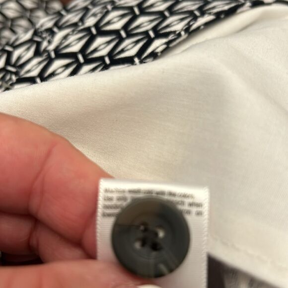 ana black white geometric pattern twill shorts Size 18 New - Picture 10 of 11